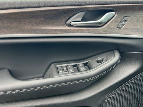 New 2025 Jeep Grand Cherokee Limited image 11