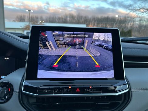 New 2026 Jeep Compass Limited w/ Sun, Sound & Navigation Group image 21