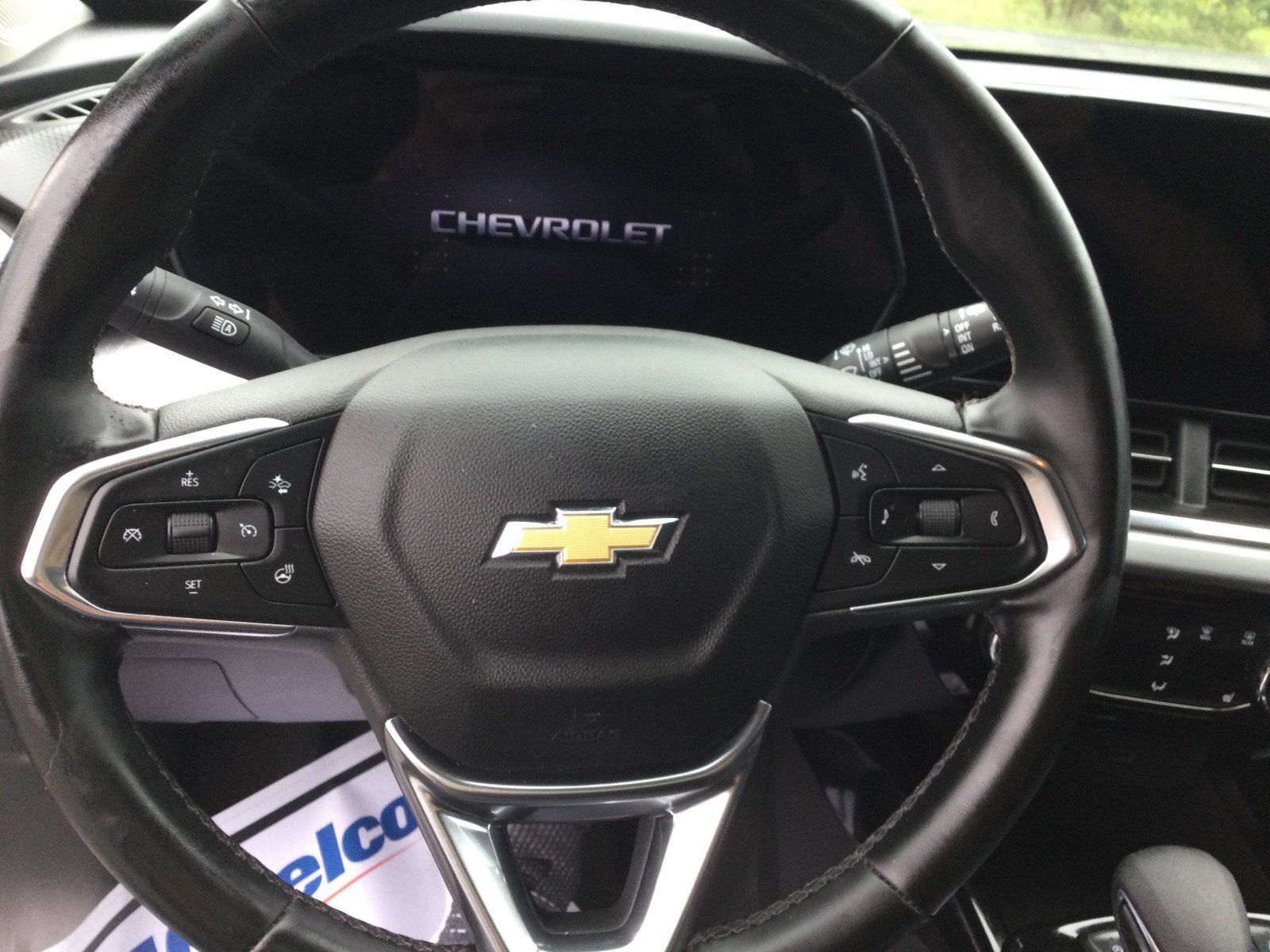 Used 2025 Chevrolet Trax LT w/ Driver Confidence Package FWD image 13