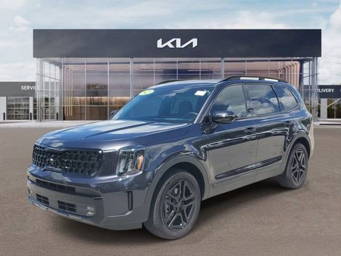 Certified 2025 Kia Telluride SX Prestige X-Line image 3