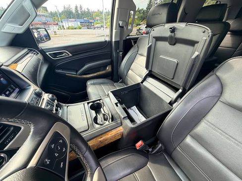 Used 2017 GMC Yukon Denali w/ Open Road Package AWD/4WD image 31