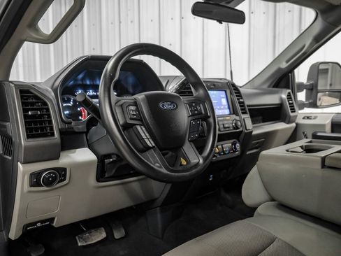 Used 2022 Ford F250 XL w/ STX Appearance Package image 14