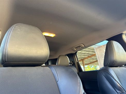 Used 2024 Mitsubishi Outlander FWD image 24