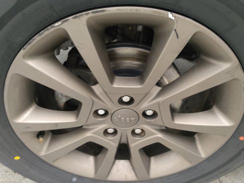 Used 2017 Jeep Compass 75th Anniversary w/ Power Value Group image 31