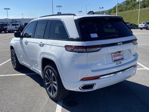 New 2025 Jeep Grand Cherokee Overland w/ Adv Protech Group III image 5
