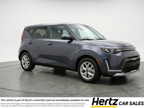 Used 2025 Kia Soul LX w/ LX Technology Package image 1