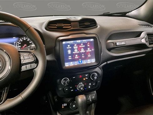 Used 2021 Jeep Renegade Latitude image 27