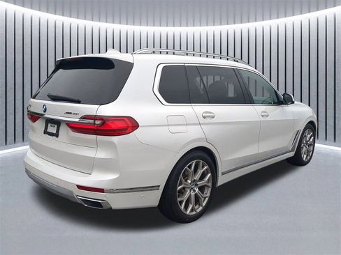 Certified 2022 BMW X7 xDrive40i w/ Premium Package image 5