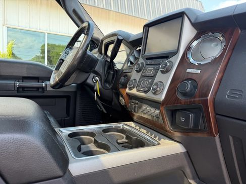 Used 2016 Ford F250 Lariat w/ Chrome Package AWD/4WD image 14