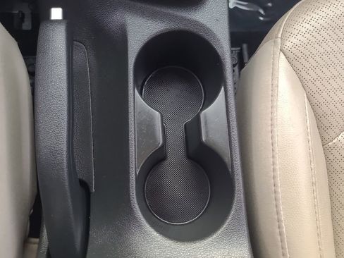 Used 2020 Hyundai Elantra Limited w/ Ultimate Package 03 image 22