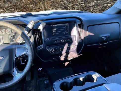 Used 2019 Chevrolet Silverado 2500 W/T w/ WT Convenience Package image 5