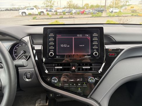 Used 2023 Toyota Camry SE w/ Convenience Package AWD/4WD image 19
