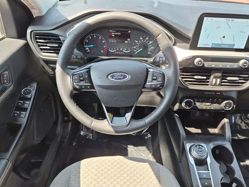 Used 2022 Ford Escape SE w/ SE Sport Appearance Package FWD image 8