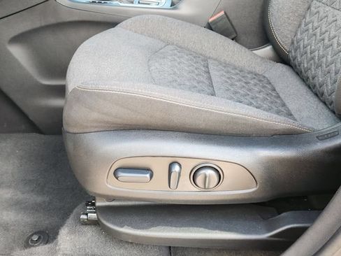 Used 2024 Chevrolet Equinox LT AWD/4WD image 23