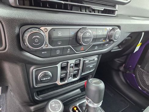 New 2026 Jeep Gladiator Sport image 24