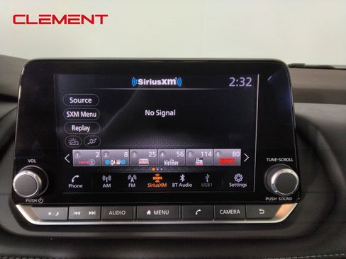 Used 2023 Nissan Rogue SV FWD image 17