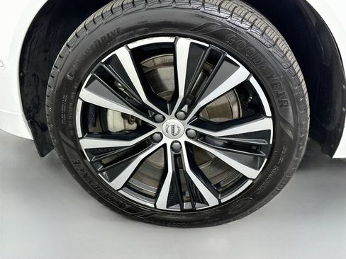 Used 2023 Volvo XC60 B6 Ultimate AWD/4WD image 33