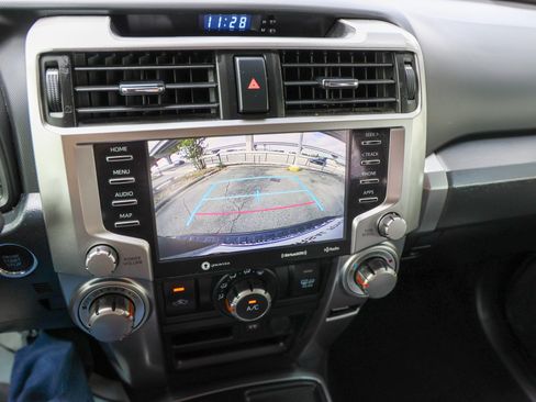 Used 2022 Toyota 4Runner SR5 Premium w/ Moonroof Package RWD image 23