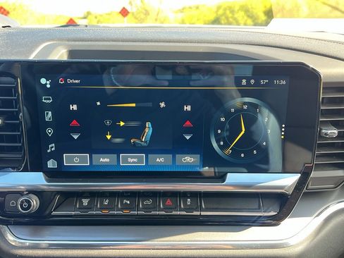 Used 2024 Chevrolet Silverado 2500 High Country w/ High Country Premium Package image 27