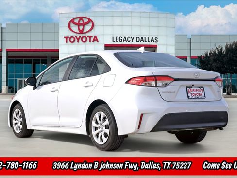 Used 2024 Toyota Corolla LE image 7