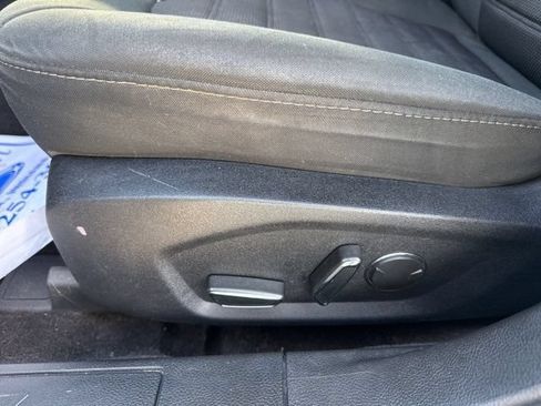 Used 2020 Ford Fusion SE AWD/4WD image 15