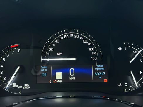 Used 2018 Cadillac XT5 Luxury w/ Driver Awareness Package AWD/4WD image 14