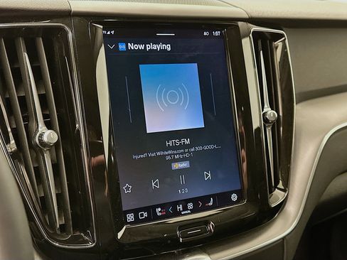 Used 2023 Volvo XC60 B5 Core w/ Climate Package image 21