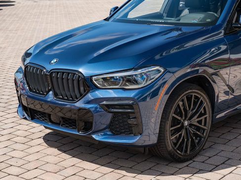 Used 2022 BMW X6 M50i w/ Executive Package AWD/4WD image 24
