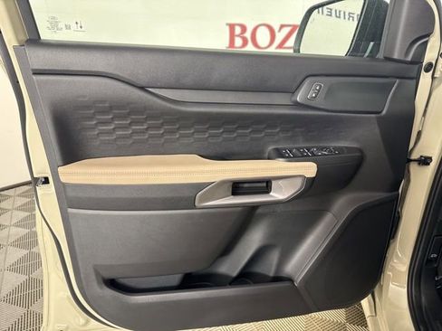 New 2025 Ford Ranger XLT w/ Equipment Group 301A High image 17