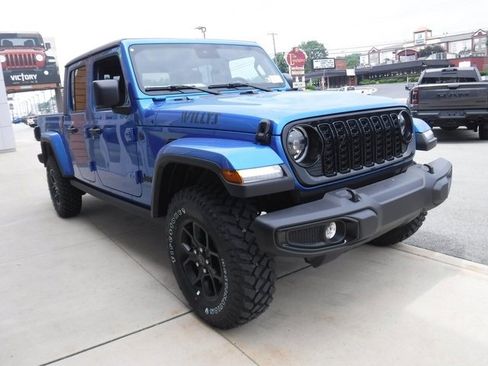New 2025 Jeep Gladiator Willys image 8
