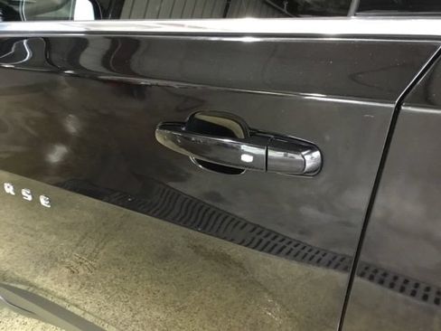 Used 2019 Chevrolet Traverse LT w/ LPO, Floor Liner Package AWD/4WD image 12