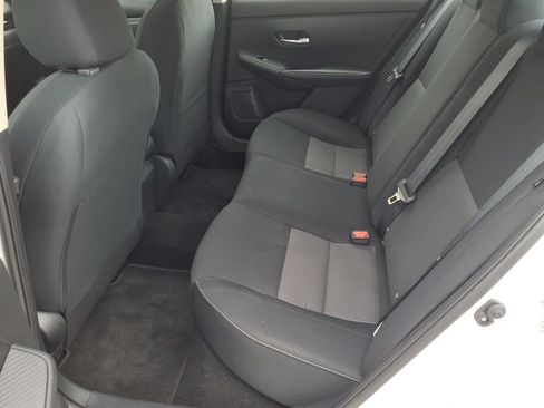 Used 2023 Nissan Sentra SV FWD image 17