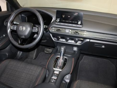Used 2024 Honda HR-V Sport image 16