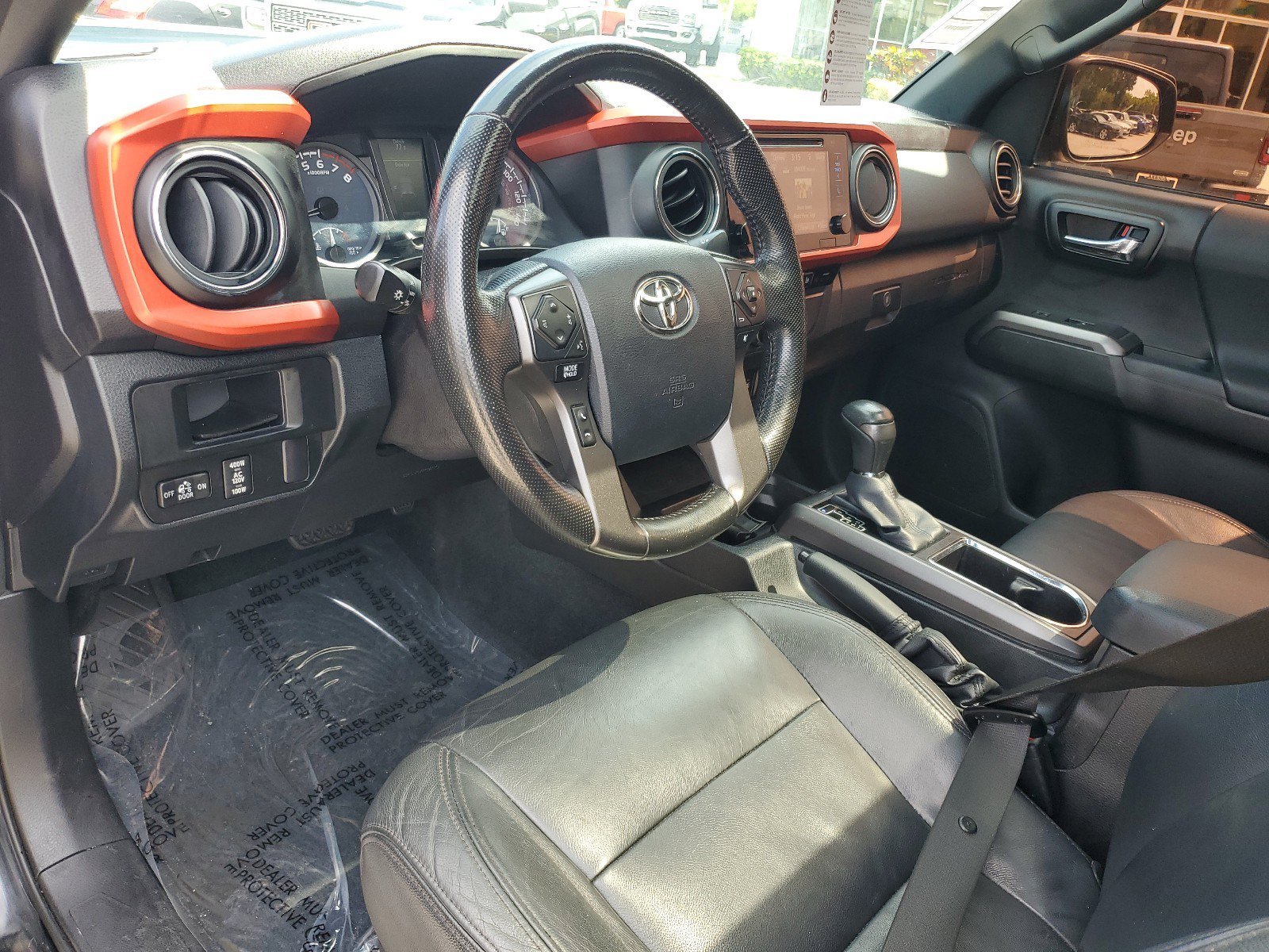 Used 2016 Toyota Tacoma TRD Off-Road w/ Premium & Technology Package RWD image 15