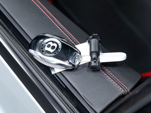 Used 2021 Bentley Bentayga Speed AWD/4WD image 88