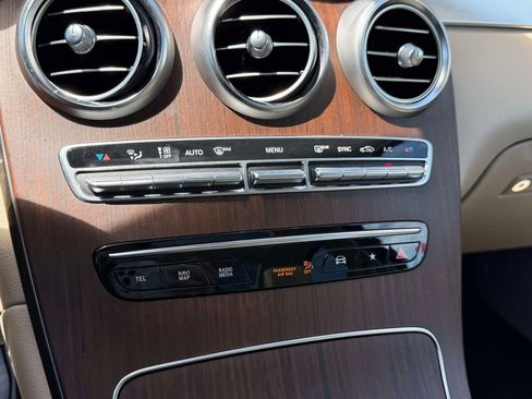 Used 2022 Mercedes-Benz GLC 300 4MATIC image 39