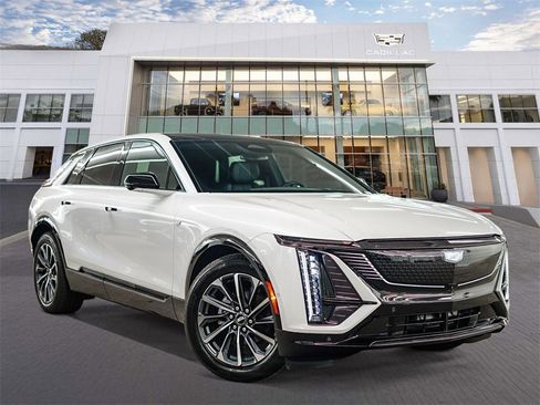 Used 2025 Cadillac Lyriq Sport image 1