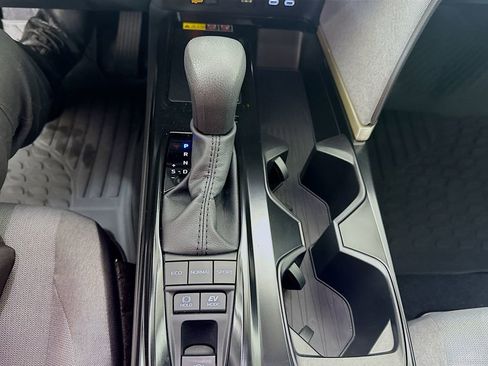 Certified 2025 Toyota Camry LE w/ Convenience Package FWD image 16