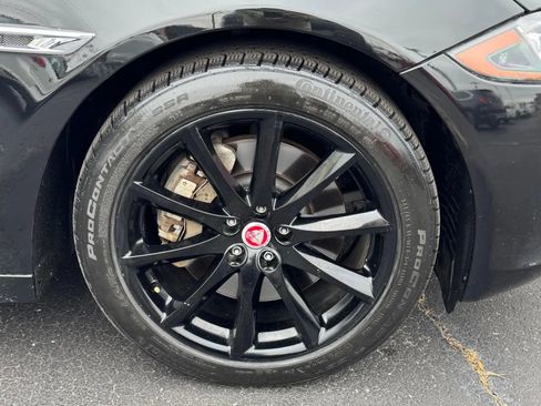 Used 2016 Jaguar XJ R-Sport image 29