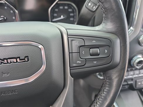 Used 2022 GMC Sierra 1500 Denali w/ Denali Premium Package image 17