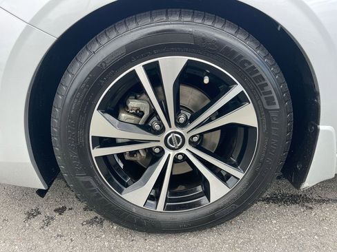 Used 2020 Nissan Sentra SV image 29