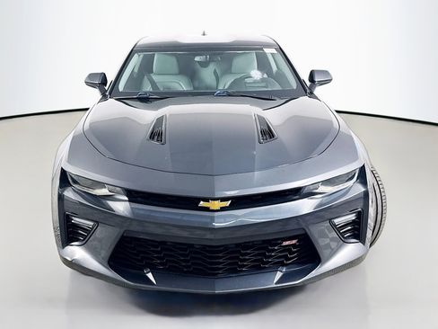 Used 2016 Chevrolet Camaro SS image 2