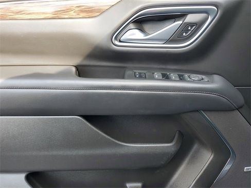 Used 2022 Chevrolet Tahoe Z71 w/ Z71 Off-Road Package image 44