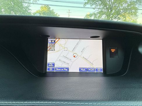 Used 2013 Lexus ES 300h w/ Luxury Pkg FWD image 26