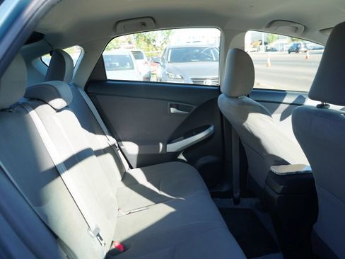 Used 2014 Toyota Prius Two FWD image 17