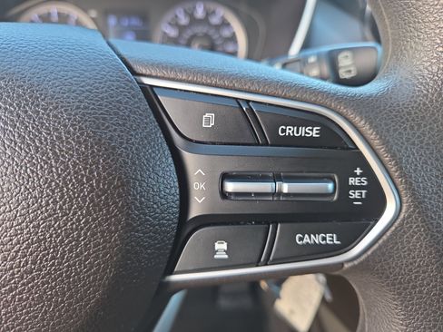 Used 2019 Hyundai Santa Fe SE image 30