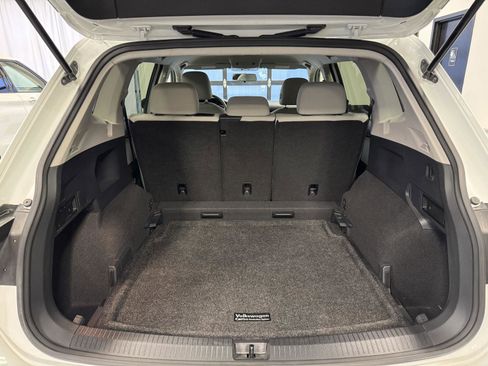 Used 2019 Volkswagen Tiguan S w/ Driver Assistance Package image 40