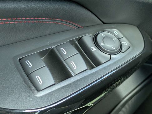 Used 2026 Chevrolet Trax RS w/ Driver Confidence Package FWD image 14