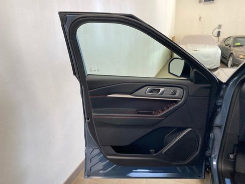 New 2026 Ford Explorer ST-Line w/ ST-Line Street Pack image 15