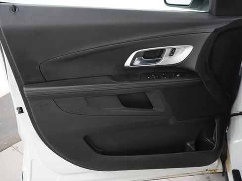 Used 2015 Chevrolet Equinox LS FWD image 19